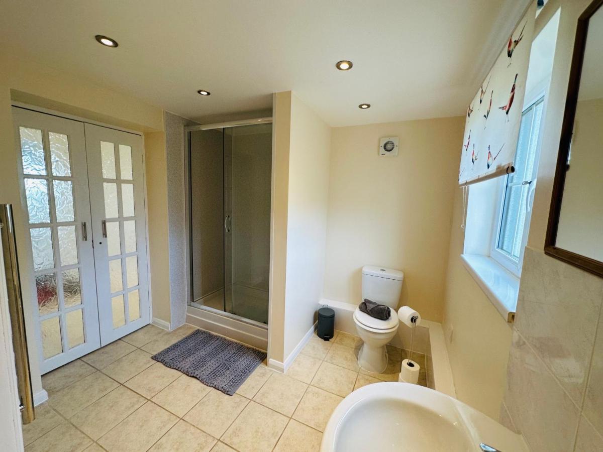 Pheasants Nook Apartment นาร์เบิร์ธ ภายนอก รูปภาพ