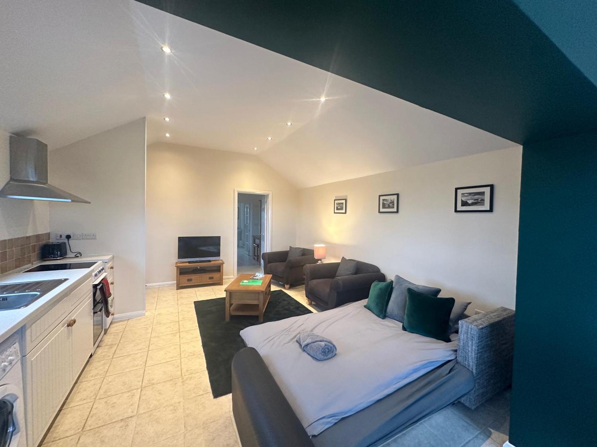 Pheasants Nook Apartment นาร์เบิร์ธ ภายนอก รูปภาพ